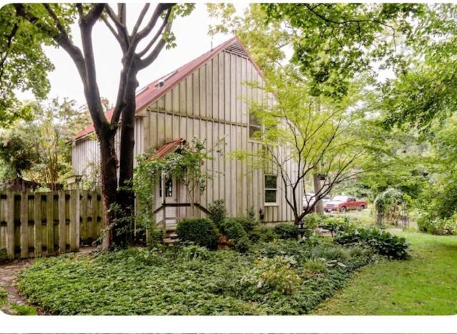 Carriage House Hideaway In Center Of Chestertown Exterior foto
