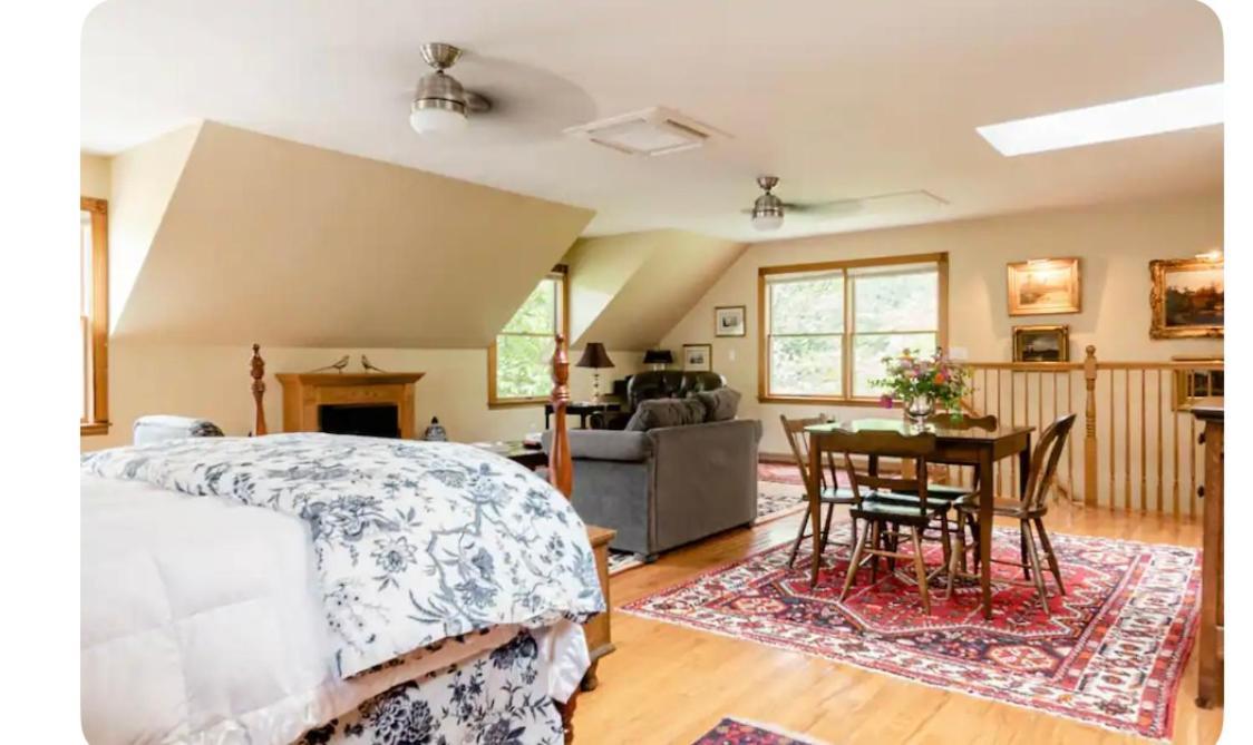 Carriage House Hideaway In Center Of Chestertown Exterior foto